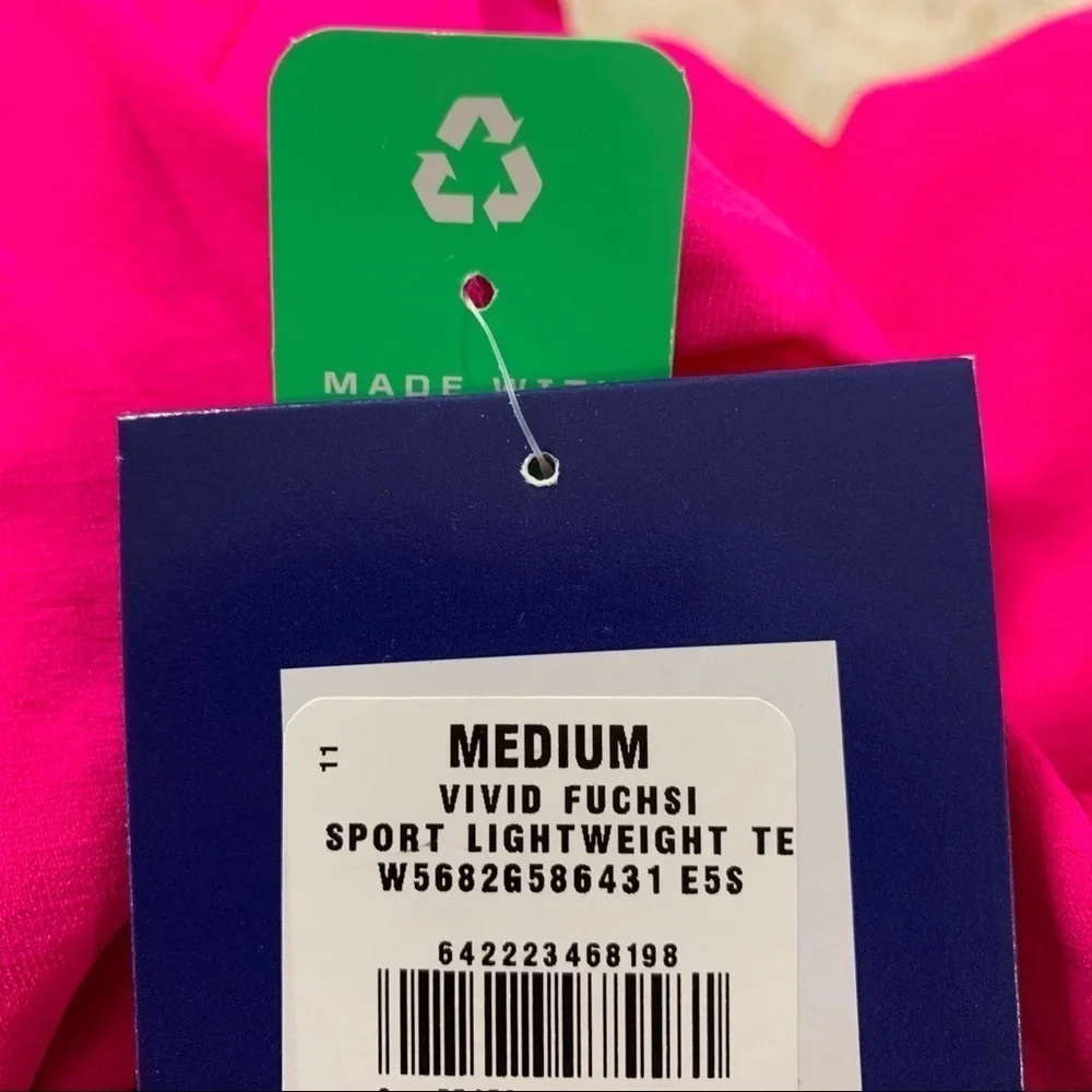 Champion NWT Sport Lightweight Vivid Fuchsia Tee